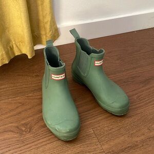 Hunter short rain boots